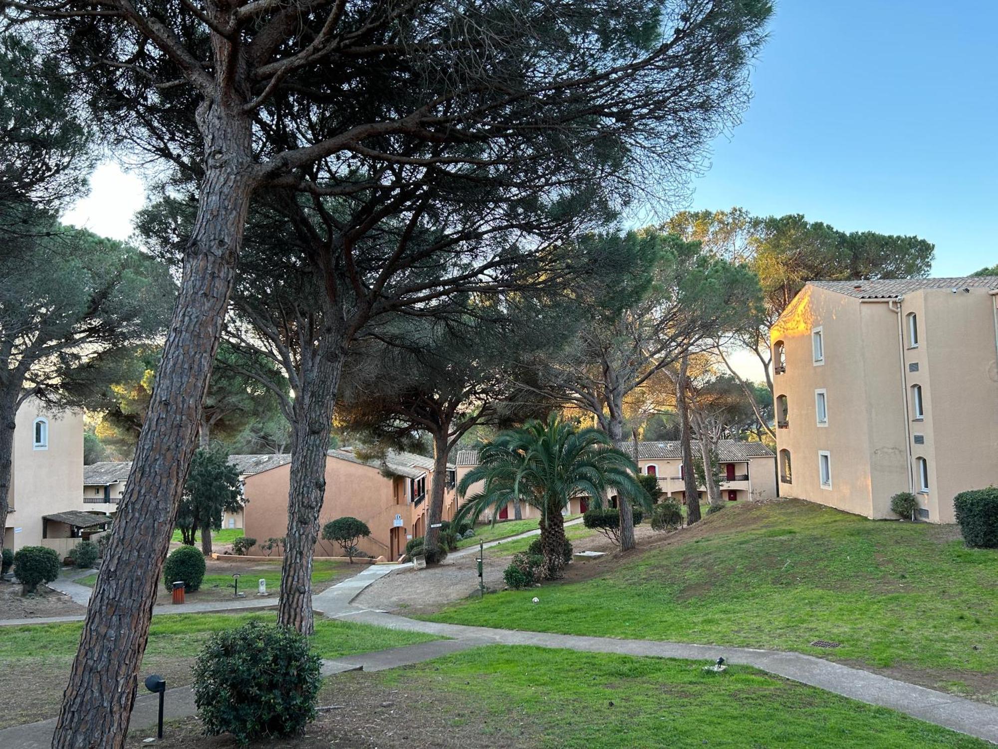 Domaine Valescure Appartement 1 Ou 2 Pieces Vue Jardin Ou Piscine Сен-Рафаэль Экстерьер фото